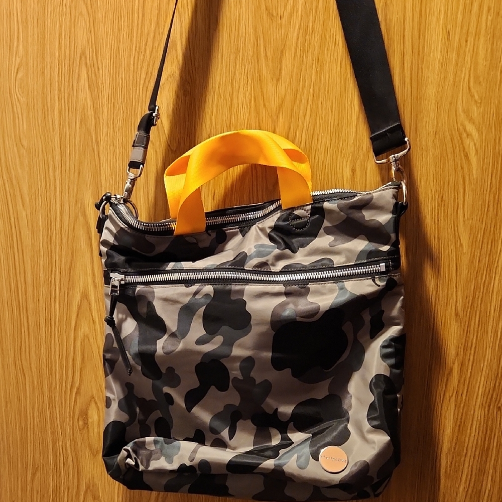 ShortyLOVE Wonder Camouflage Crossbody Bag with Orange Handle